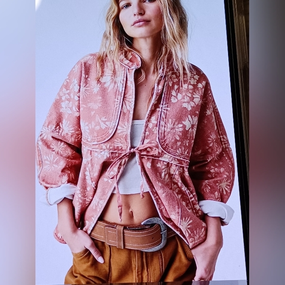 Free People Jackets & Blazers - Free People Oversized Lua Denim jacket